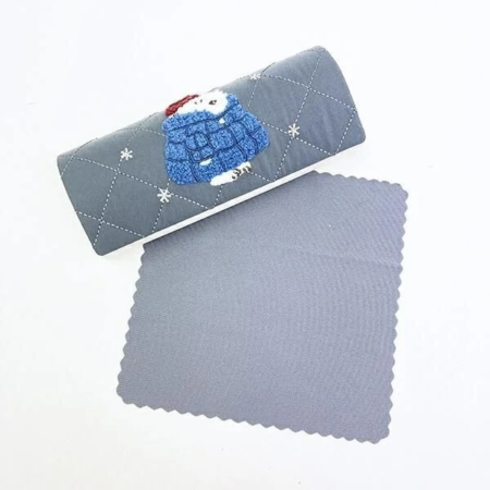 ケースとメガネ拭き