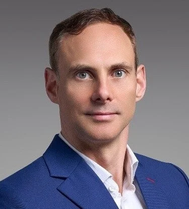 James Buchanan氏