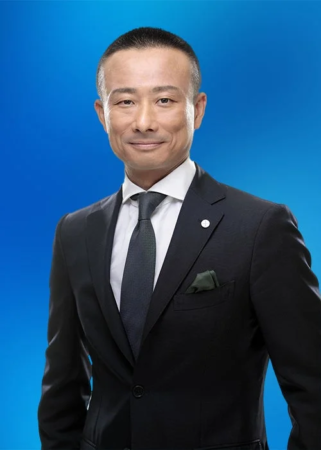 安藤俊介氏のポートレート