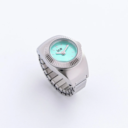 ミントグリーンの文字盤が特徴的なシルバーのリングウォッチ