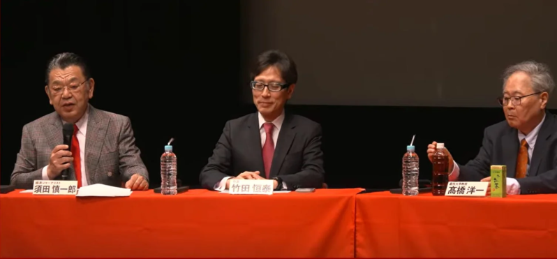 議論中の論客たち