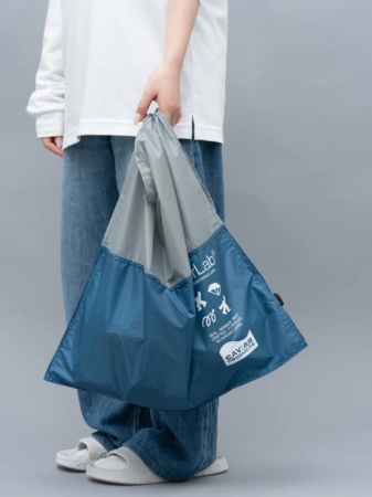 OverLab×CAViAR PRODUCTSのエコバッグ
