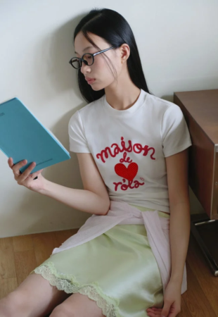 MAISON DE ROLA EMBROIDERY HEART T-SHIRT