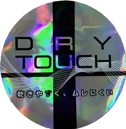 DRY TOUCH 乾きやすく、ムレにくい