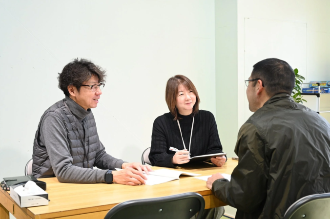 リンクワーカーによる相談の様子