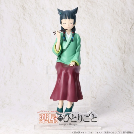 アクリルロゴディスプレイEXとフィギュアの組み合わせ